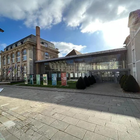 Le Azar Apartament Melun